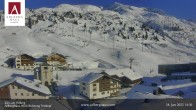 Archiv Foto Webcam Zürs: Hotel Arlberghaus 13:00