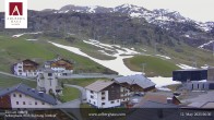 Archiv Foto Webcam Zürs: Hotel Arlberghaus 05:00