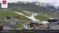 Archiv Foto Webcam Zürs: Hotel Arlberghaus 17:00
