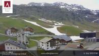 Archiv Foto Webcam Zürs: Hotel Arlberghaus 06:00