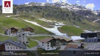 Archiv Foto Webcam Zürs: Hotel Arlberghaus 11:00