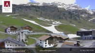 Archiv Foto Webcam Zürs: Hotel Arlberghaus 13:00