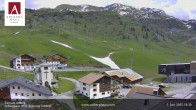 Archiv Foto Webcam Zürs: Hotel Arlberghaus 13:00