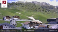 Archiv Foto Webcam Zürs: Hotel Arlberghaus 13:00