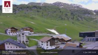 Archiv Foto Webcam Zürs: Hotel Arlberghaus 15:00