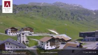Archiv Foto Webcam Zürs: Hotel Arlberghaus 13:00