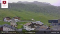 Archiv Foto Webcam Zürs: Hotel Arlberghaus 19:00