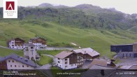 Archiv Foto Webcam Zürs: Hotel Arlberghaus 05:00