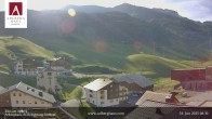 Archiv Foto Webcam Zürs: Hotel Arlberghaus 07:00