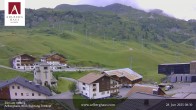 Archiv Foto Webcam Zürs: Hotel Arlberghaus 07:00
