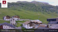 Archiv Foto Webcam Zürs: Hotel Arlberghaus 15:00