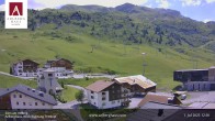 Archiv Foto Webcam Zürs: Hotel Arlberghaus 11:00