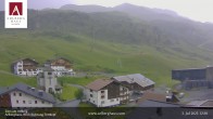 Archiv Foto Webcam Zürs: Hotel Arlberghaus 11:00