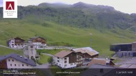 Archiv Foto Webcam Zürs: Hotel Arlberghaus 13:00
