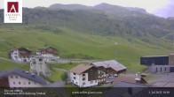 Archiv Foto Webcam Zürs: Hotel Arlberghaus 17:00