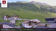 Archiv Foto Webcam Zürs: Hotel Arlberghaus 15:00