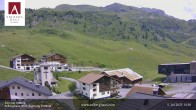 Archiv Foto Webcam Zürs: Hotel Arlberghaus 13:00