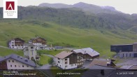 Archiv Foto Webcam Zürs: Hotel Arlberghaus 13:00
