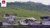 Archiv Foto Webcam Zürs: Hotel Arlberghaus 11:00