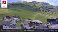 Archiv Foto Webcam Zürs: Hotel Arlberghaus 11:00