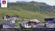 Archiv Foto Webcam Zürs: Hotel Arlberghaus 13:00