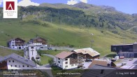 Archiv Foto Webcam Zürs: Hotel Arlberghaus 13:00