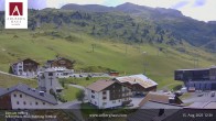 Archiv Foto Webcam Zürs: Hotel Arlberghaus 11:00