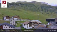 Archiv Foto Webcam Zürs: Hotel Arlberghaus 17:00