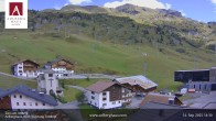 Archiv Foto Webcam Zürs: Hotel Arlberghaus 13:00