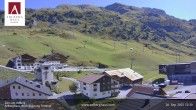 Archiv Foto Webcam Zürs: Hotel Arlberghaus 11:00