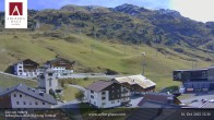 Archiv Foto Webcam Zürs: Hotel Arlberghaus 11:00