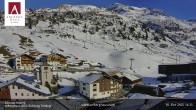 Archiv Foto Webcam Zürs: Hotel Arlberghaus 13:00