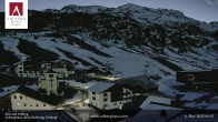 Archiv Foto Webcam Zürs: Hotel Arlberghaus 05:00