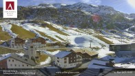 Archiv Foto Webcam Zürs: Hotel Arlberghaus 09:00