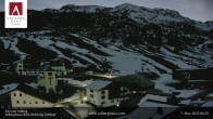 Archiv Foto Webcam Zürs: Hotel Arlberghaus 05:00