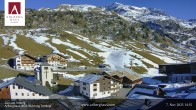 Archiv Foto Webcam Zürs: Hotel Arlberghaus 13:00