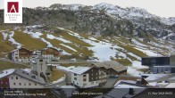 Archiv Foto Webcam Zürs: Hotel Arlberghaus 07:00