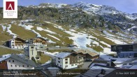 Archiv Foto Webcam Zürs: Hotel Arlberghaus 11:00