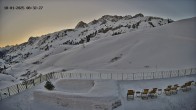 Archiv Foto Webcam Hotel Adler in Warth 07:00