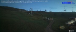 Archiv Foto Webcam Bergstation Gondelbahn in Sillian 03:00