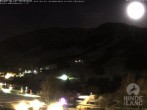 Archived image Webcam View of the kids hotel Oberjoch at the slopes in front 03:00