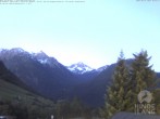 Archived image Webcam Kids hotel Oberjoch: view at the nature reseve "Allgäuer Hochalpen" 05:00