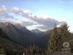 Archived image Webcam Kids hotel Oberjoch: view at the nature reseve "Allgäuer Hochalpen" 05:00