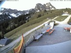 Archived image Webcam Arrival of the Breitenbergbahn cabins 06:00