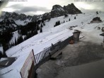 Archived image Webcam Arrival of the Breitenbergbahn cabins 09:00