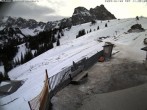 Archived image Webcam Arrival of the Breitenbergbahn cabins 11:00