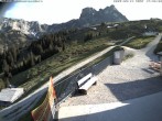 Archived image Webcam Arrival of the Breitenbergbahn cabins 17:00