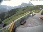 Archived image Webcam Arrival of the Breitenbergbahn cabins 19:00