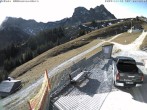 Archived image Webcam Arrival of the Breitenbergbahn cabins 09:00
