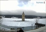 Archived image Webcam Lake Resia and the symbol of Venosta Valley 09:00